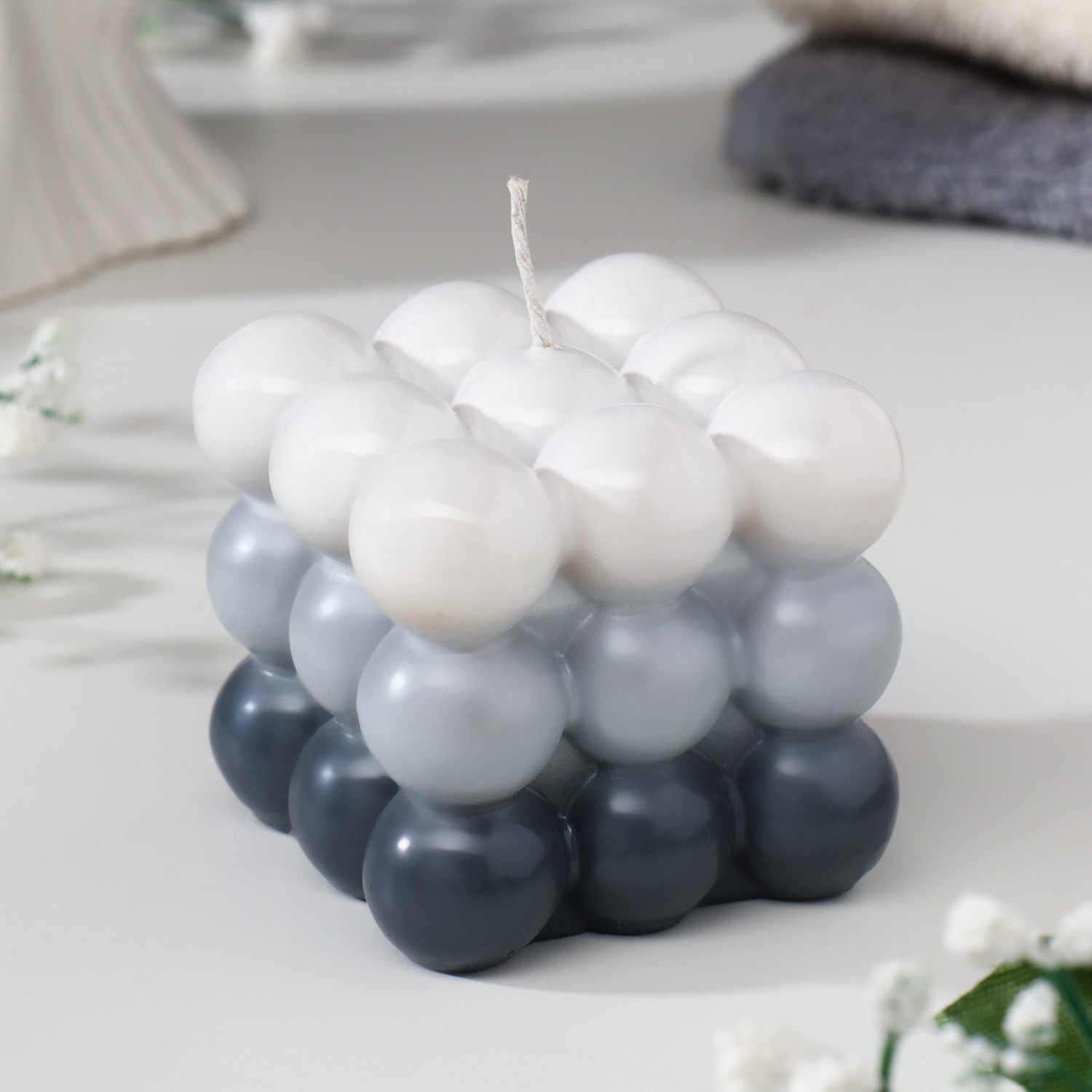 Свеча фигурная "Бабл куб", 6 см, бело-серая 7730688