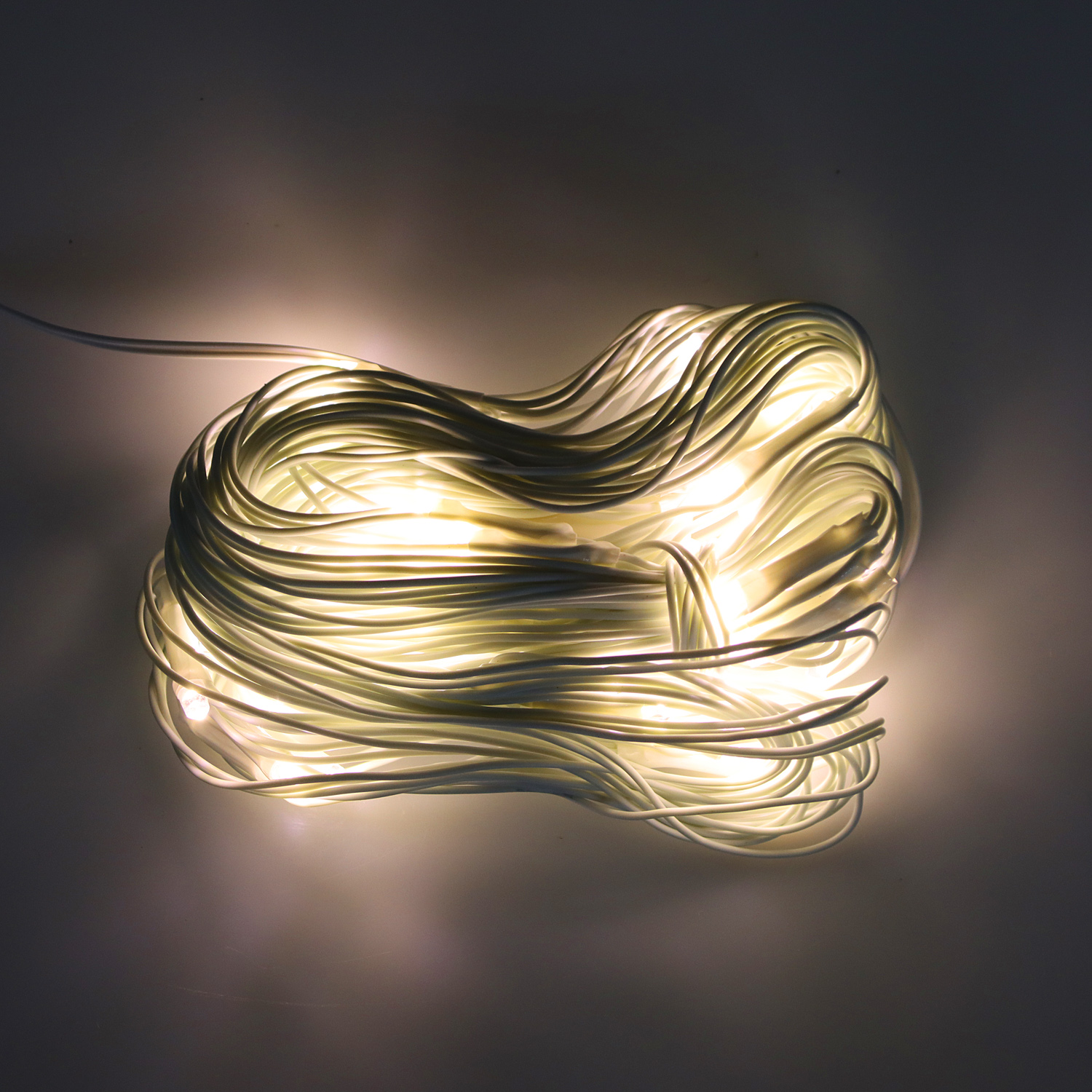 Гирлянда новогодняя СТАРТ, 2*1 м, 66 ламп, 220 В, 1 режим, занавес треугольный