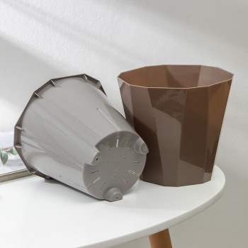 Кашпо пластм. "Палермо" 1,8л d верха 160мм h153мм со вставкой Корич-серое С316КСЕР("Мартика")*1/20 Кашпо пластм. "Палермо" 1,8л d верха 160мм h153мм со вставкой Корич-серое С316КСЕР("Мартика")*1/20