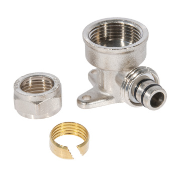 Уголок с креплением 16х3/4"(Ø20) цанга/мама (водорозетка) CLW01634 СТМ *10