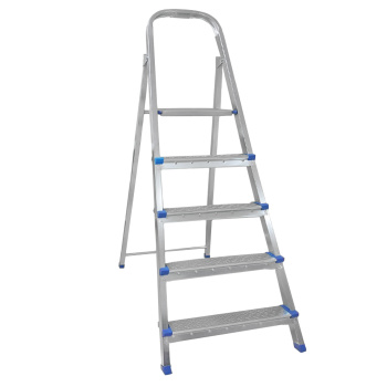 Стремянка стальная 6 ступеней, выс.верхн. площ.1,2м 122206 "Ярус" "Perilla" *1