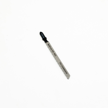 Пилки для лобзика по ламинату 75мм шаг2,5мм прямой чист рез(2шт) T101B арт37201012 Bohrer*10/100/600