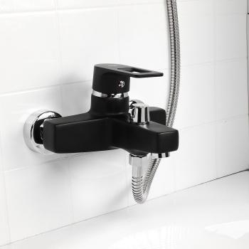 Смеситель для ванны Potato P3030-6, короткий излив, однорычажный